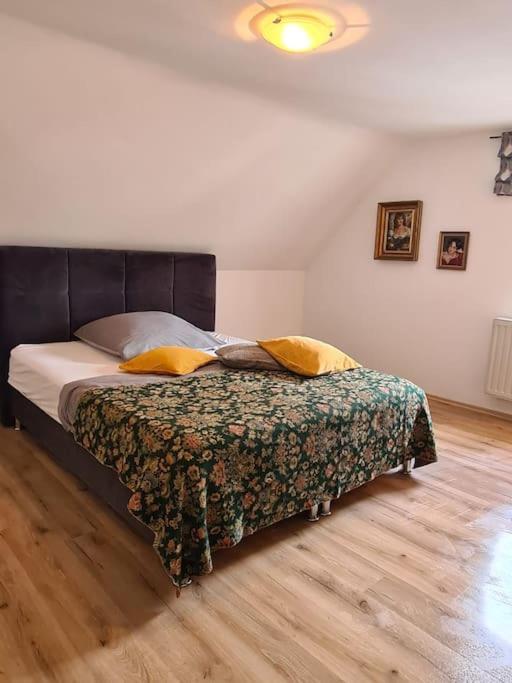 Ferienwohnung Bergischer Dreiklang Windeck Buitenkant foto